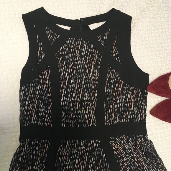 Banana Republic Fit and Flare Work Dress, NWT - Picture 3 of 8
